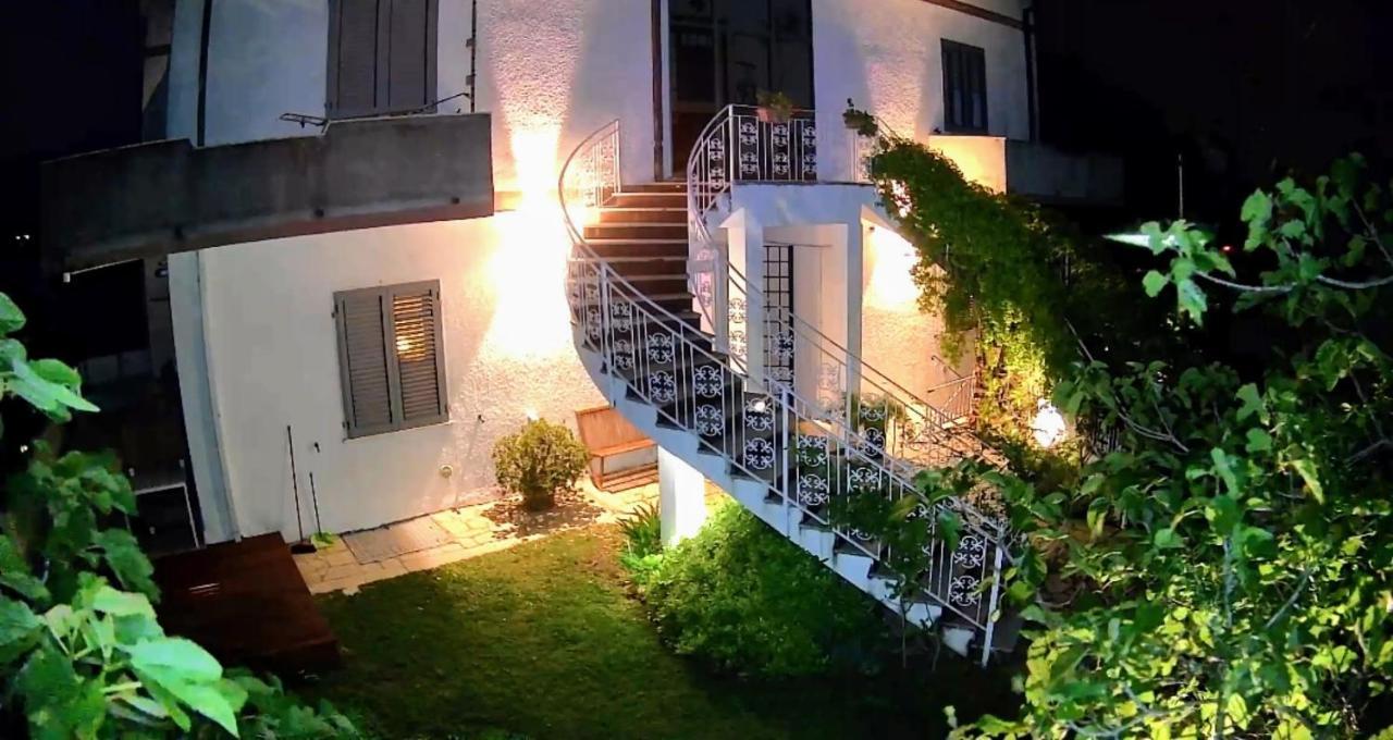 Residenza Bertolini Lägenhet Fosdinovo Exteriör bild